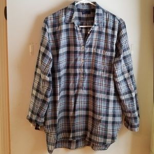 GAP plaid button down shirt
